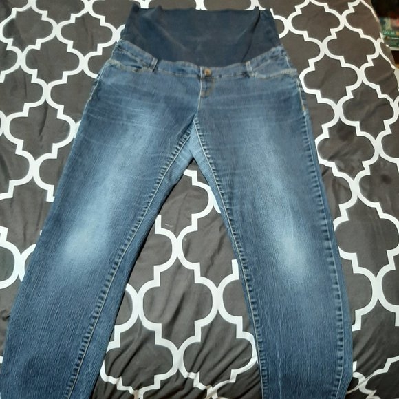 💜2 for 18💜Thyme Maternity Jeans - Picture 4 of 4